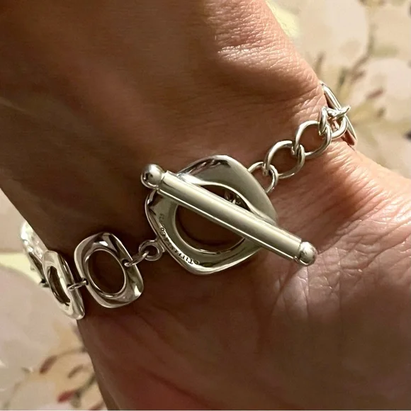 Tiffany & Co. Silver Square Cushion Link Toggle Bracelet - Picture 7 of 7